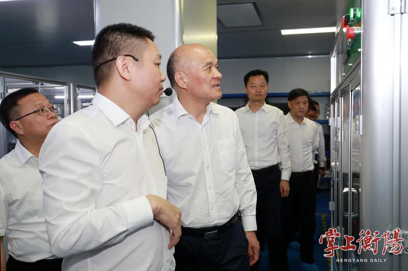 劉越高：以更大力度促進消費、擴大內需，為經濟高質量發展注入強勁動力